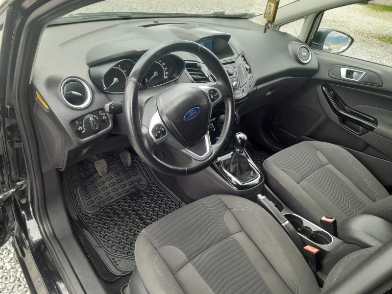 Ford Fiesta, снимка 8 - Автомобили и джипове - 47907713