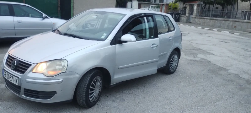 VW Polo Хетчбек, снимка 3 - Автомобили и джипове - 46249293