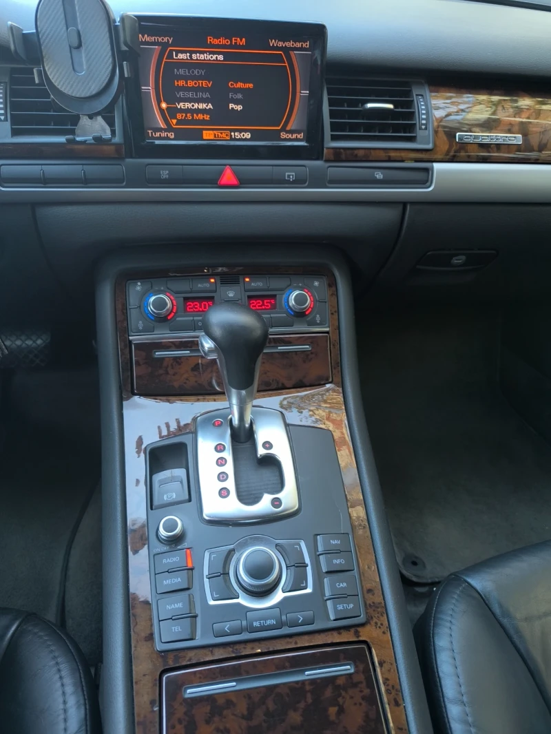 Audi A8, снимка 6 - Автомобили и джипове - 48683754