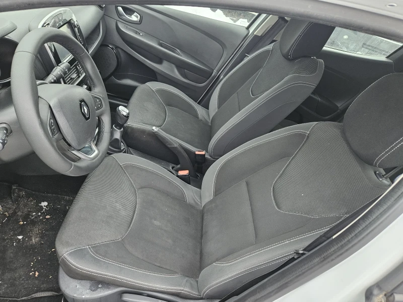 Renault Clio 1.5dci Facelift, снимка 10 - Автомобили и джипове - 48755922