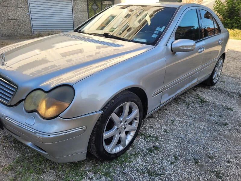 Mercedes-Benz C 220 W 203 , снимка 2 - Автомобили и джипове - 50765894