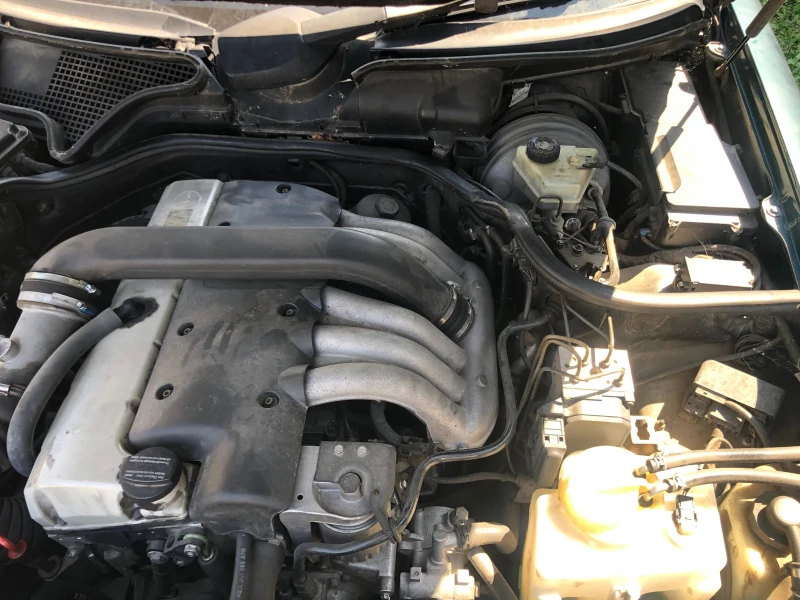 Mercedes-Benz E 290 На части, снимка 2 - Автомобили и джипове - 51502220