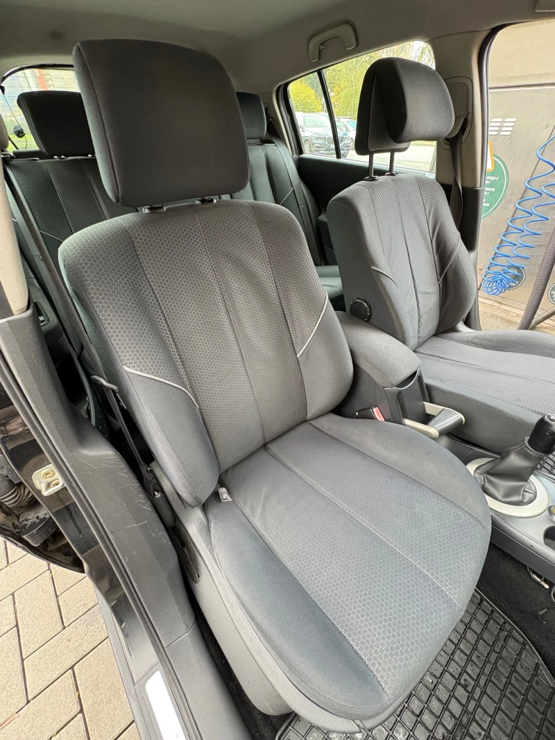 Renault Megane 1.5 dCi 100, снимка 11 - Автомобили и джипове - 52690476