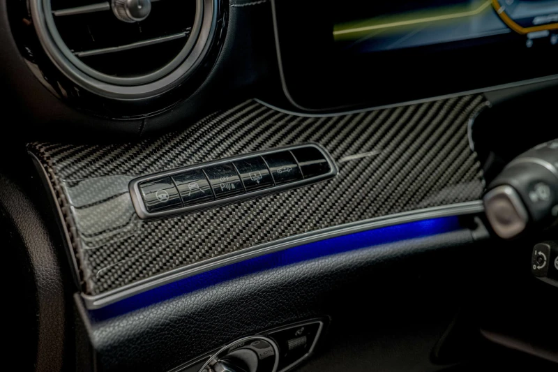 Mercedes-Benz E 63 AMG S/3D Burmester/Панорама/Карбон/Керамика/Обдухване, снимка 8 - Автомобили и джипове - 53355733