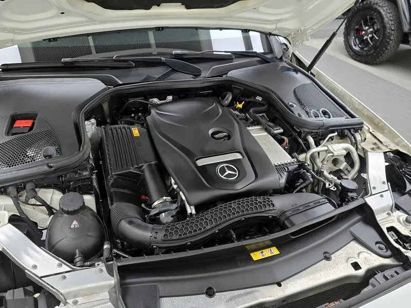 Mercedes-Benz E 300 4Matic Avantgarde, снимка 6 - Автомобили и джипове - 55991675