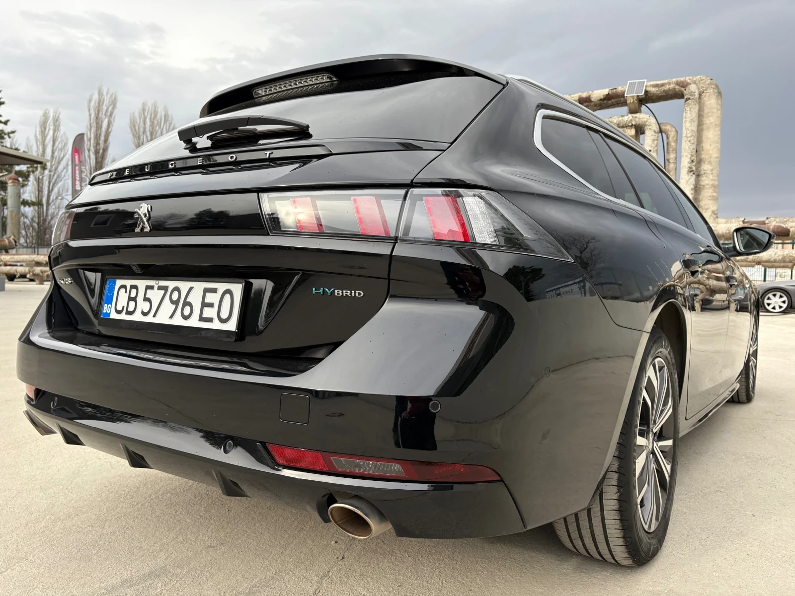 Peugeot 508 Sport Tourer Plug in Hibrid 225hp - изображение 8