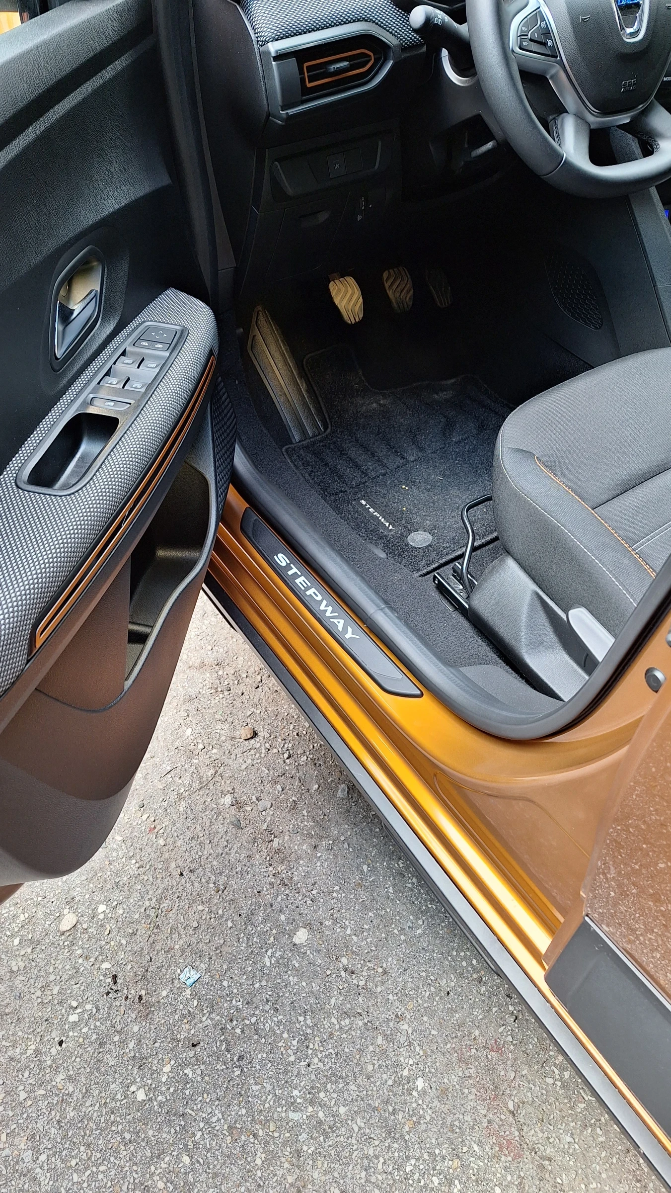 Dacia Sandero Stepway - изображение 9
