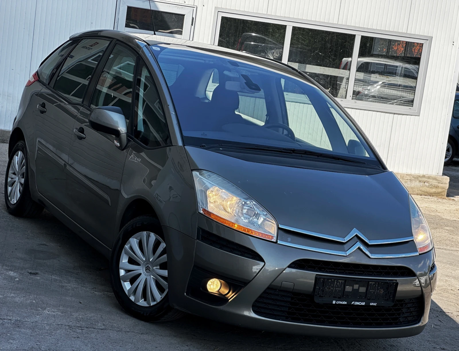 Citroen C4 Picasso 1.6HDi - изображение 3