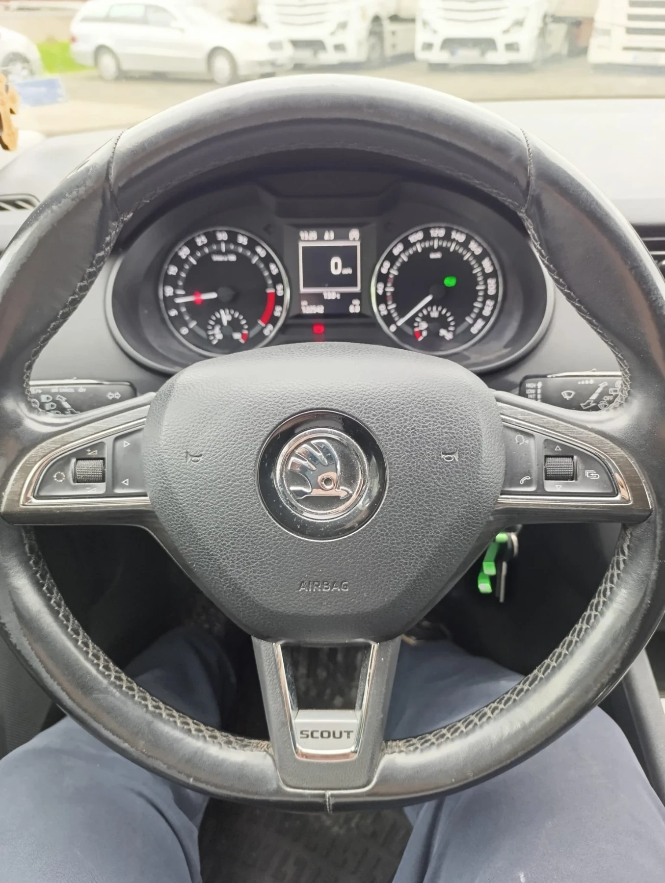 Skoda Octavia Scout | Mobile.bg   12