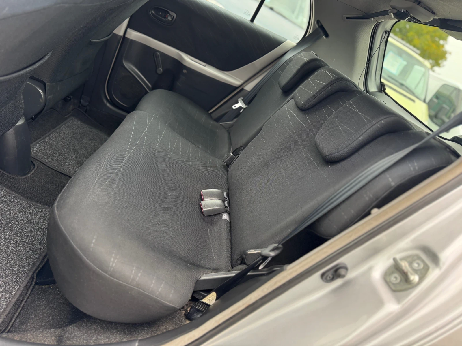 Toyota Yaris 1.4 D-4D 90   | Mobile.bg   12