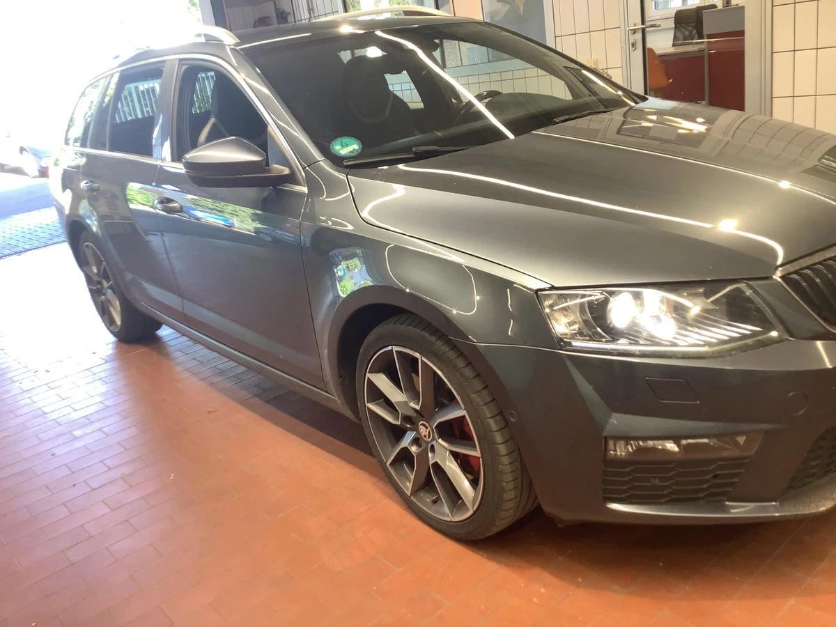 Skoda Octavia * VRS* 2.0 TDI* АВТОКРЕДИТ*  - изображение 3