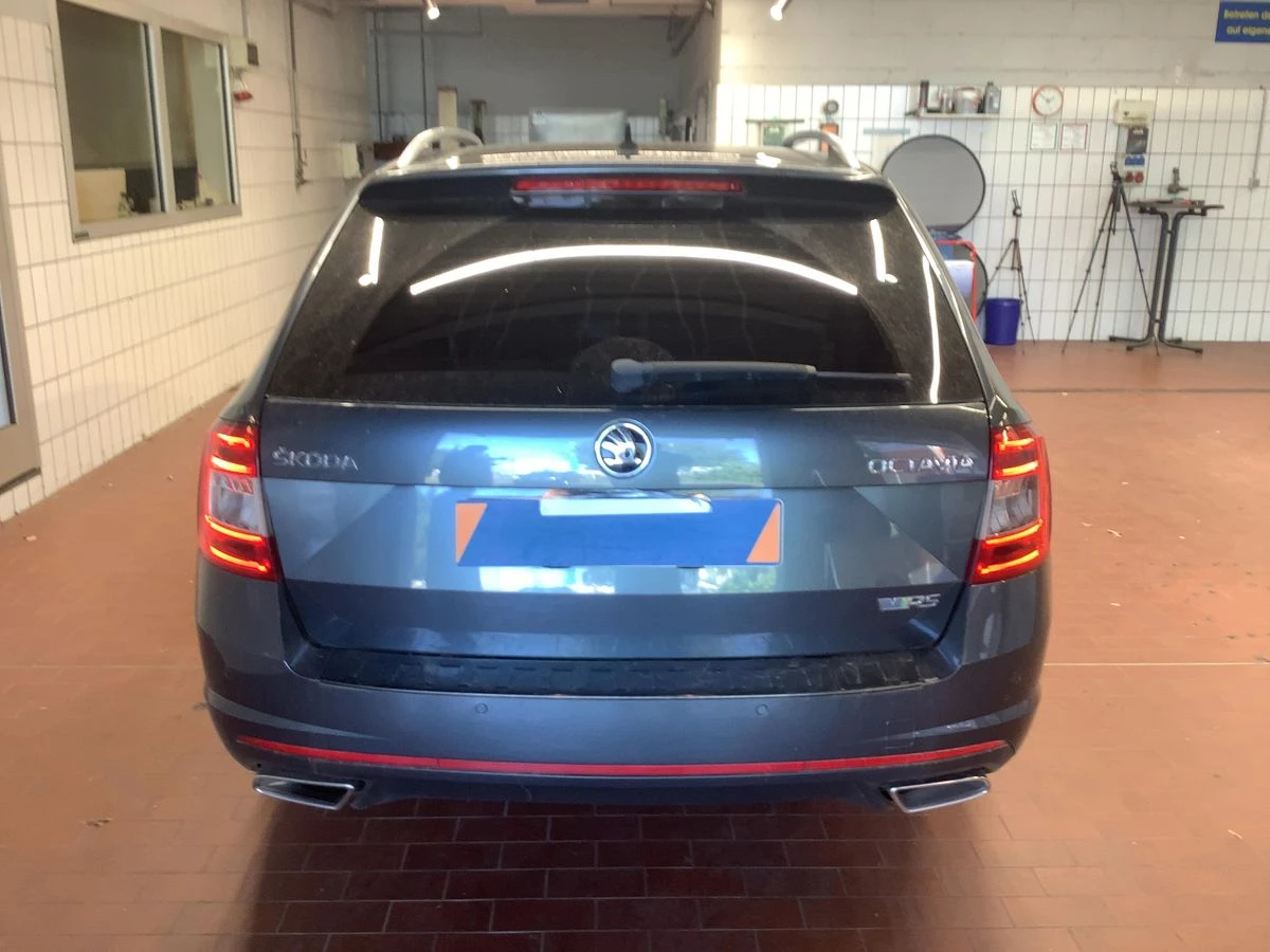 Skoda Octavia * VRS* 2.0 TDI* АВТОКРЕДИТ*  - изображение 8