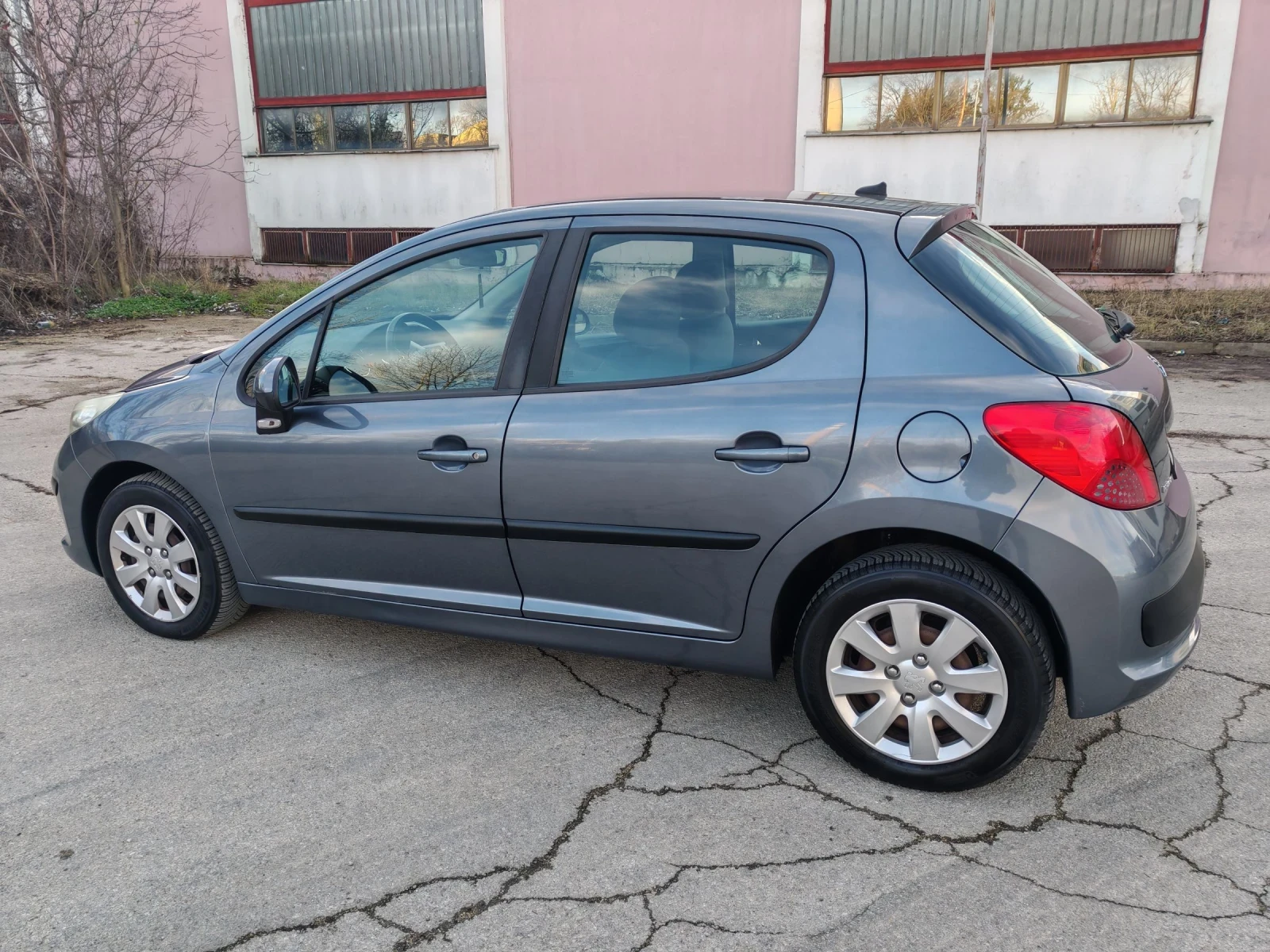 Peugeot 207 1.4i 73ks ������ ����� | Mobile.bg � ����������� 3