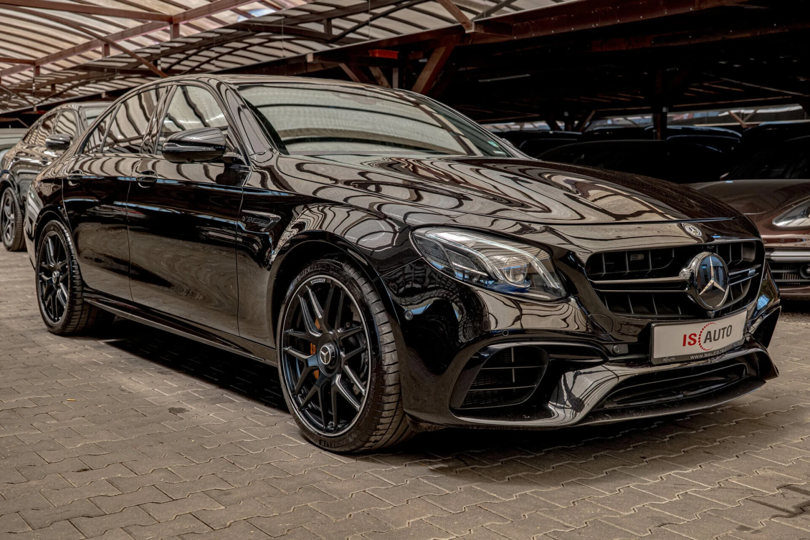 Mercedes-Benz E 63 AMG S/3D Burmester/Панорама/Карбон/Керамика/Обдухване - изображение 2