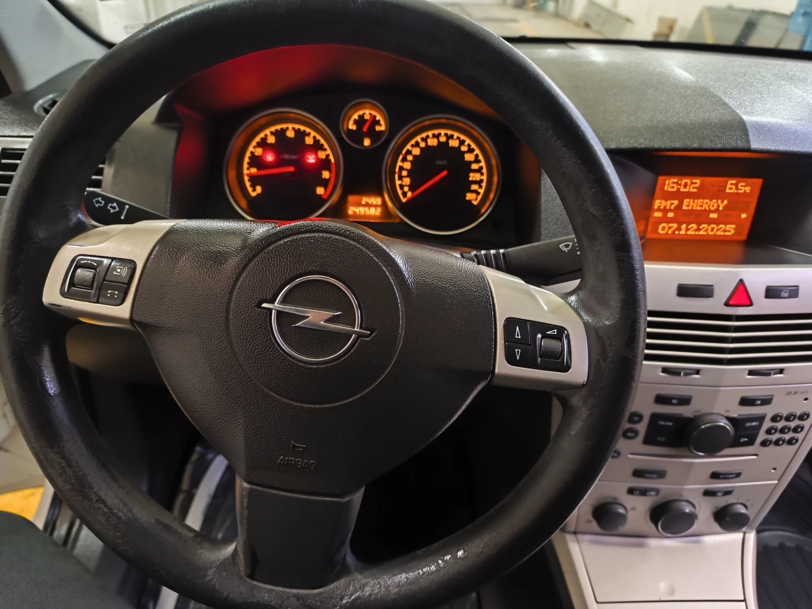 Opel Astra 1.6-115�� | Mobile.bg � ����������� 12