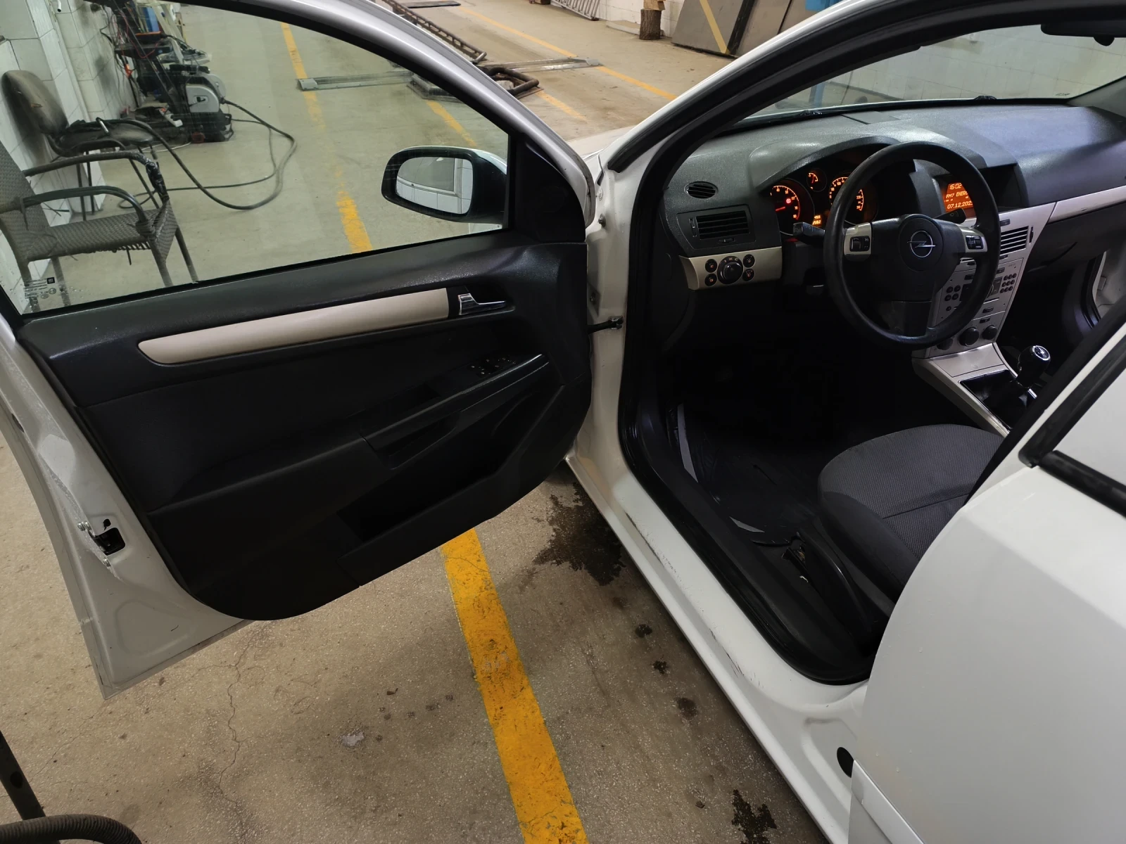 Opel Astra 1.6-115�� | Mobile.bg � ����������� 14