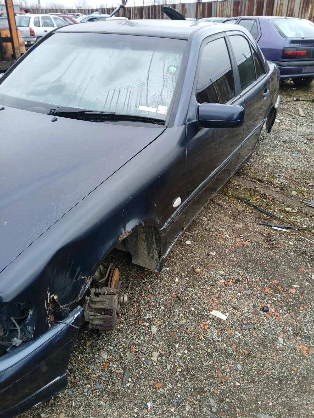 Mercedes-Benz C 200, снимка 2 - Автомобили и джипове - 53730893