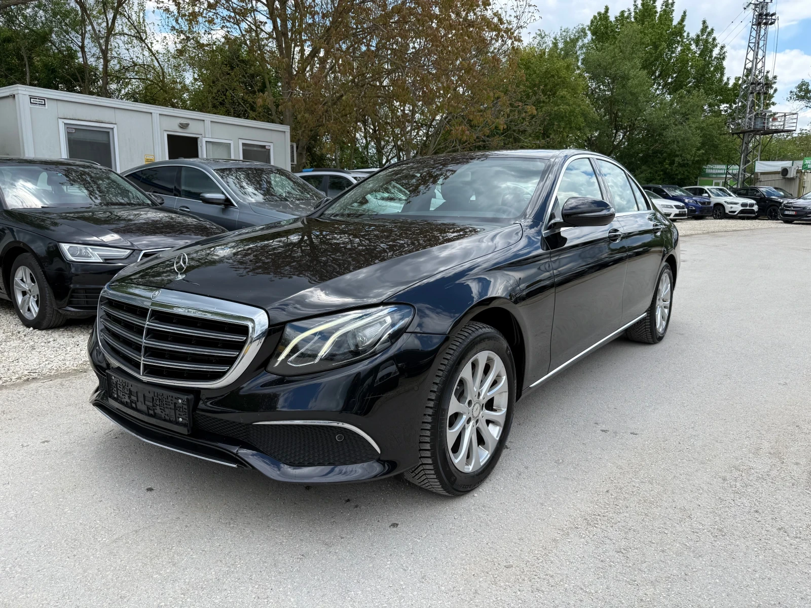 Mercedes-Benz E 220 2.2d - 194к.с. - Топ състояние