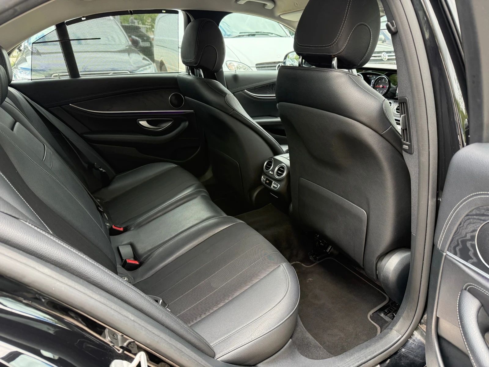 Mercedes-Benz E 220 2.2d - 194к.с. - Топ състояние, снимка 14 - Автомобили и джипове - 54378299