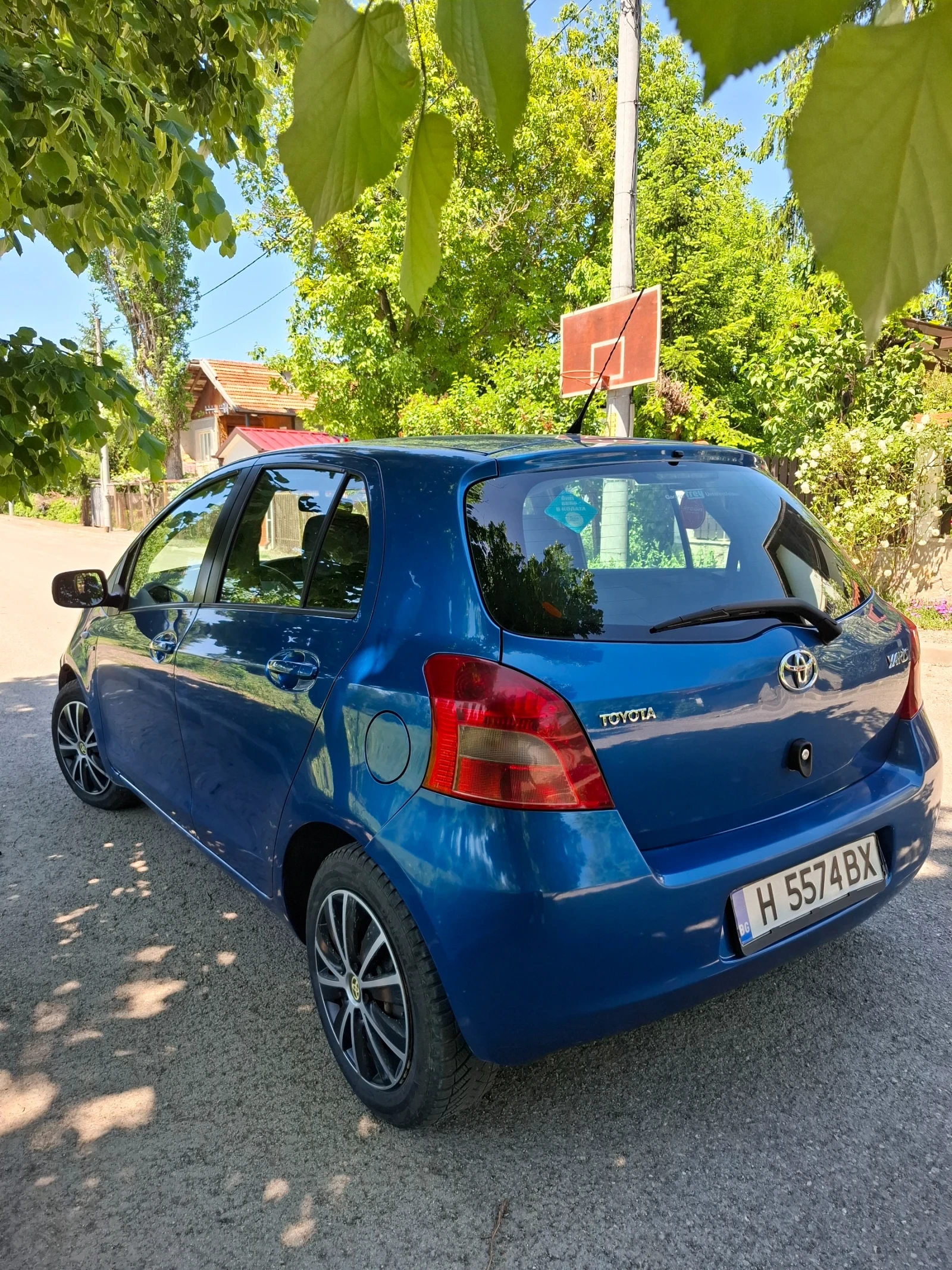 Toyota Yaris 1.4 Dizel, снимка 8 - Автомобили и джипове - 54681212