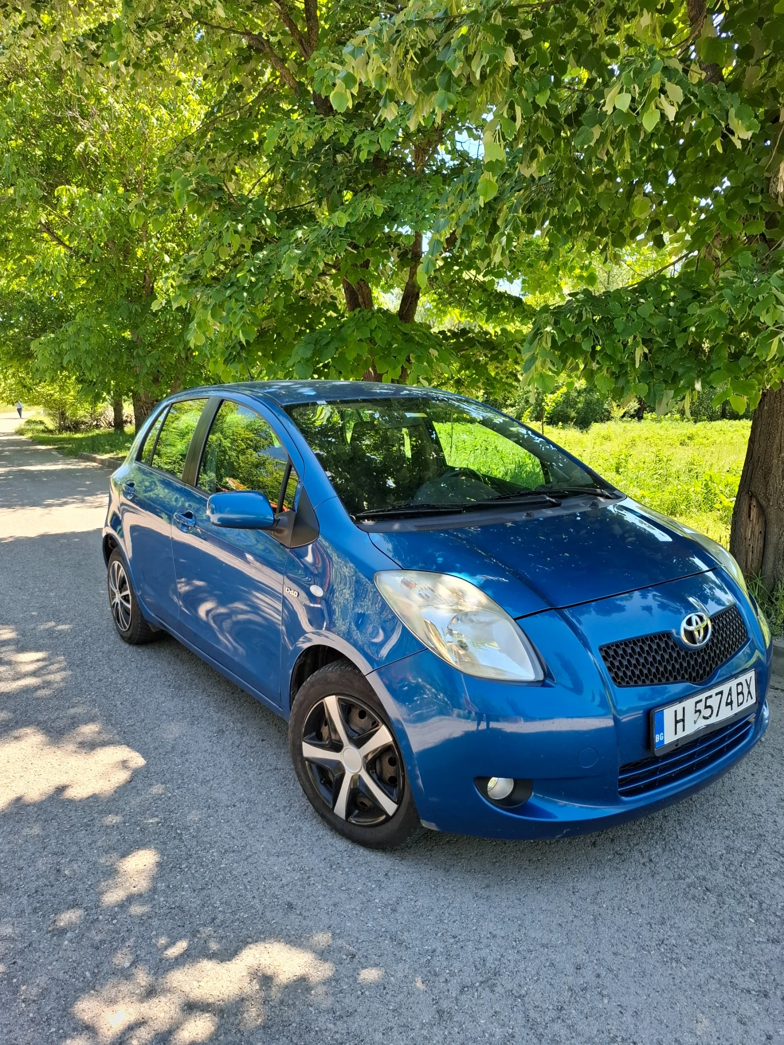 Toyota Yaris 1.4 Dizel, снимка 12 - Автомобили и джипове - 54681212