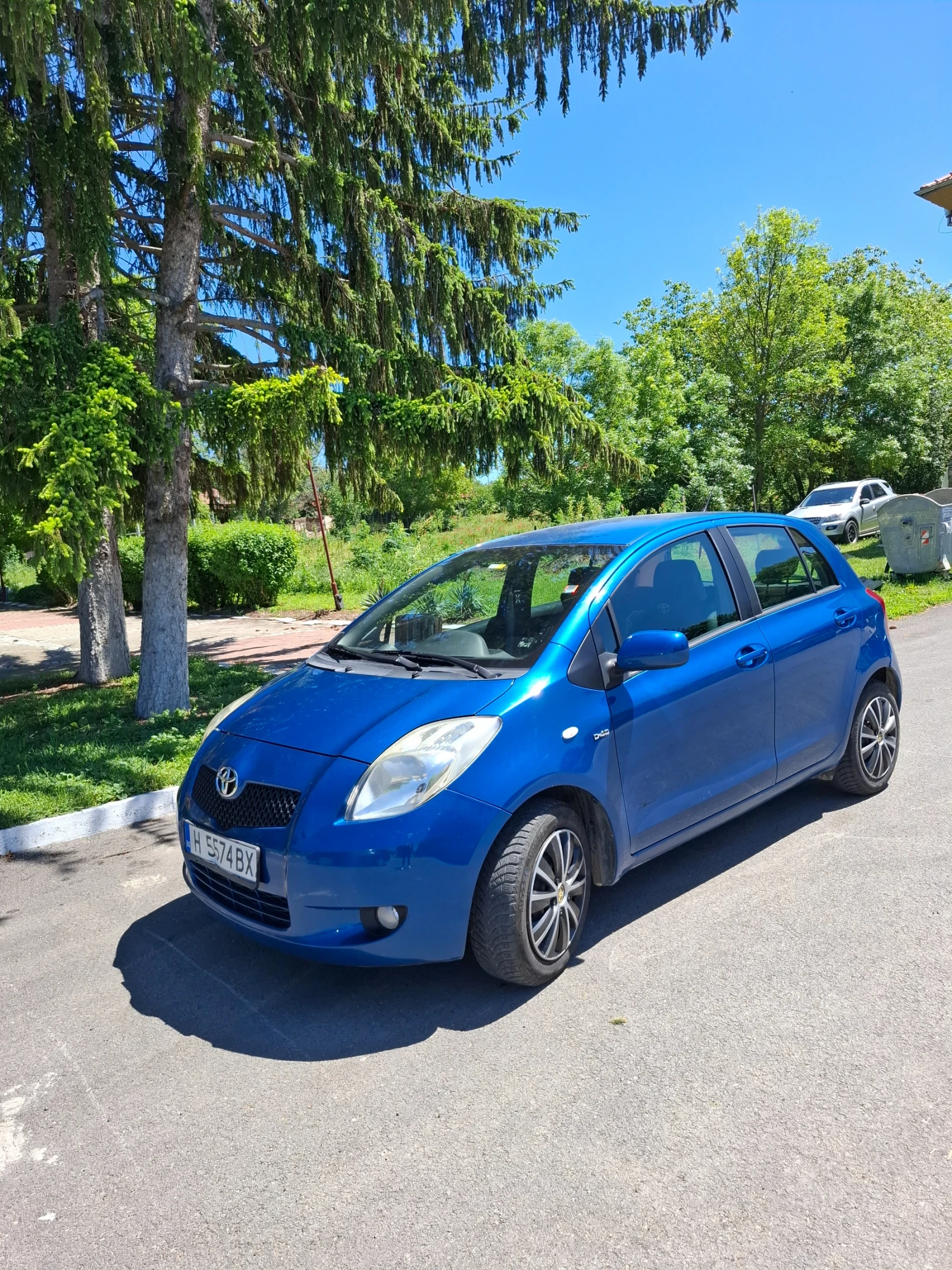 Toyota Yaris 1.4 Dizel, снимка 10 - Автомобили и джипове - 54681212