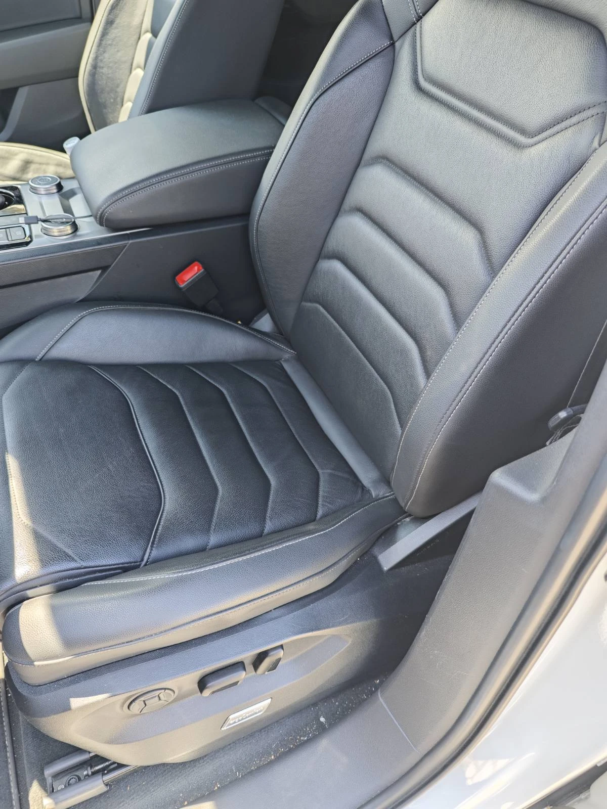 VW Touareg R-line V6 4 Motion 3, 0 TDI 286 k.c 8AT, снимка 10 - Автомобили и джипове - 55215813