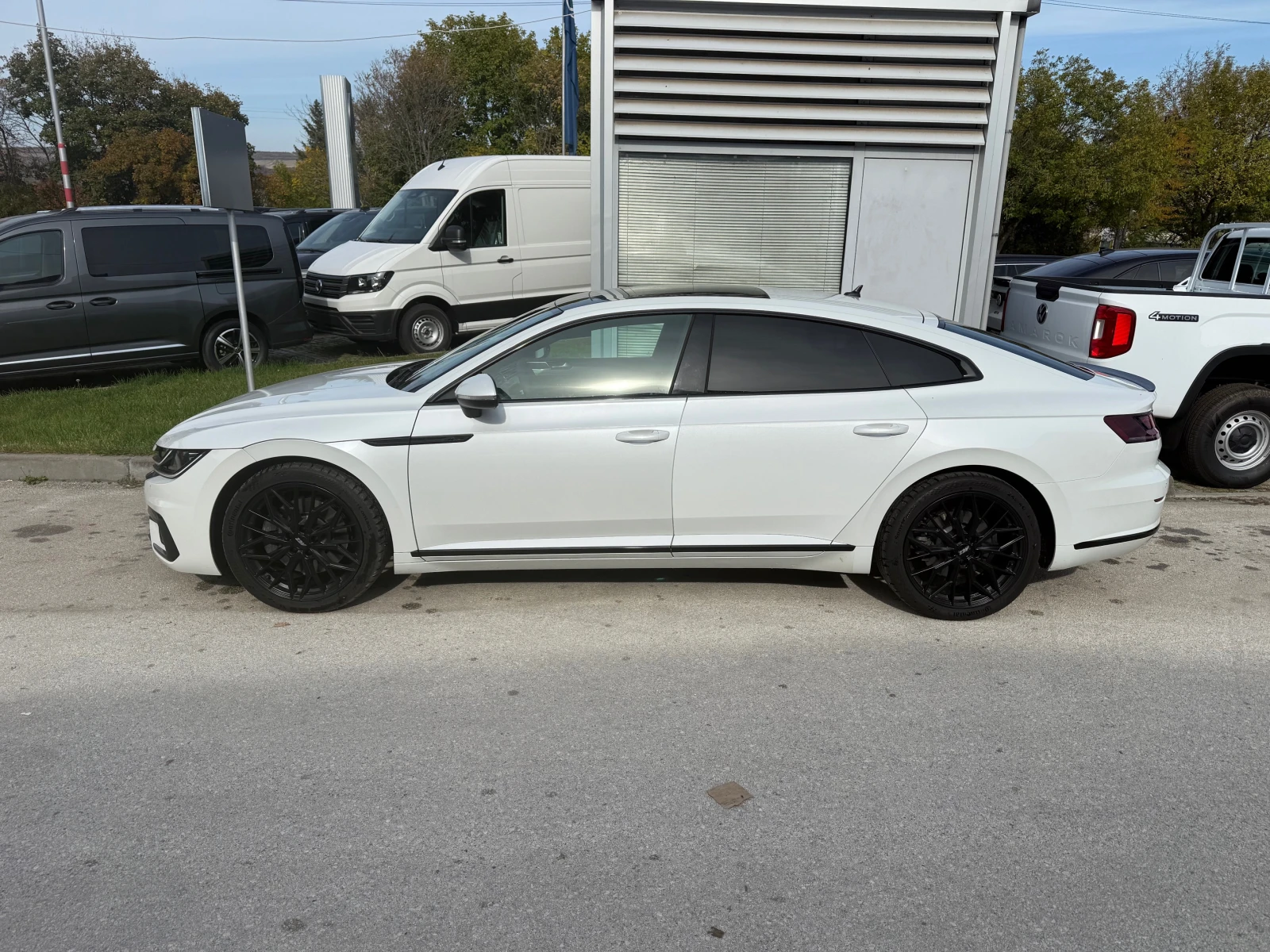 VW Arteon R-line 4Motion 2, o TDI 240 k.c DSG, снимка 8 - Автомобили и джипове - 54845453