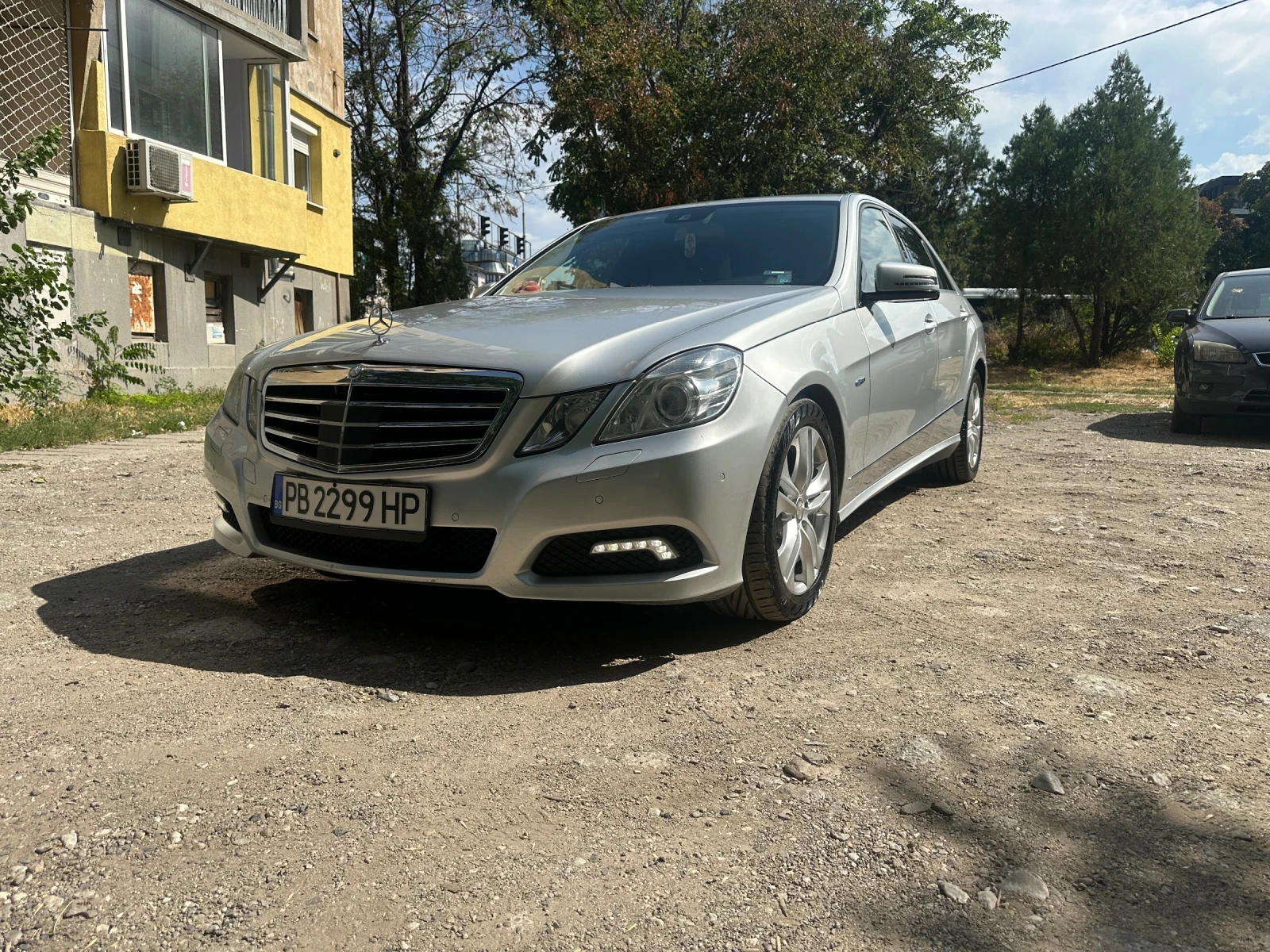 Mercedes-Benz E 350, снимка 13 - Автомобили и джипове - 54891837