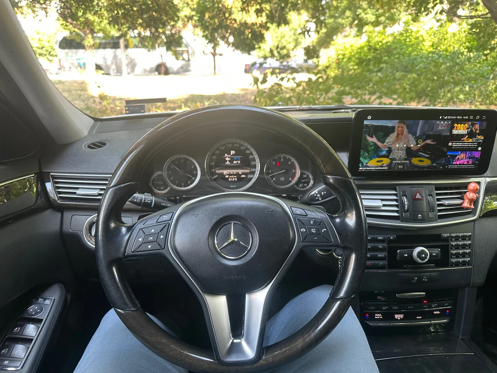 Mercedes-Benz E 350, снимка 5 - Автомобили и джипове - 54891837