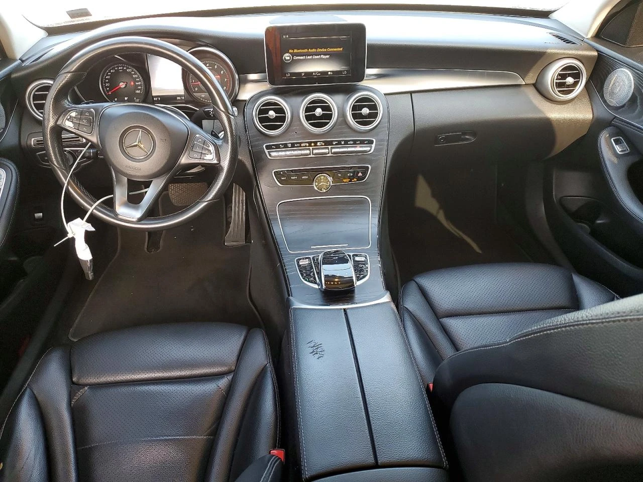 Mercedes-Benz C 300, снимка 8 - Автомобили и джипове - 55173349