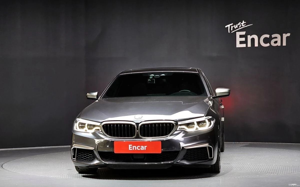 BMW 550 M550D * ОБДУХВАНЕ * 360 КАМЕРА * HUD * 360 * B&W *, снимка 2 - Автомобили и джипове - 55242600