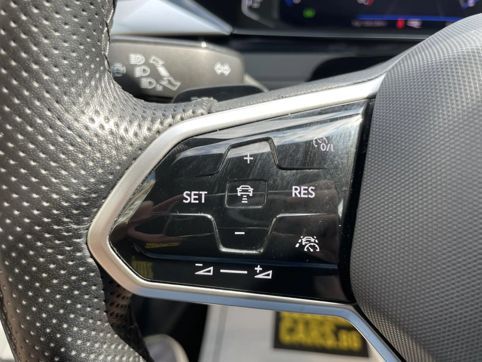 VW Arteon R-LINE, снимка 10 - Автомобили и джипове - 55446473