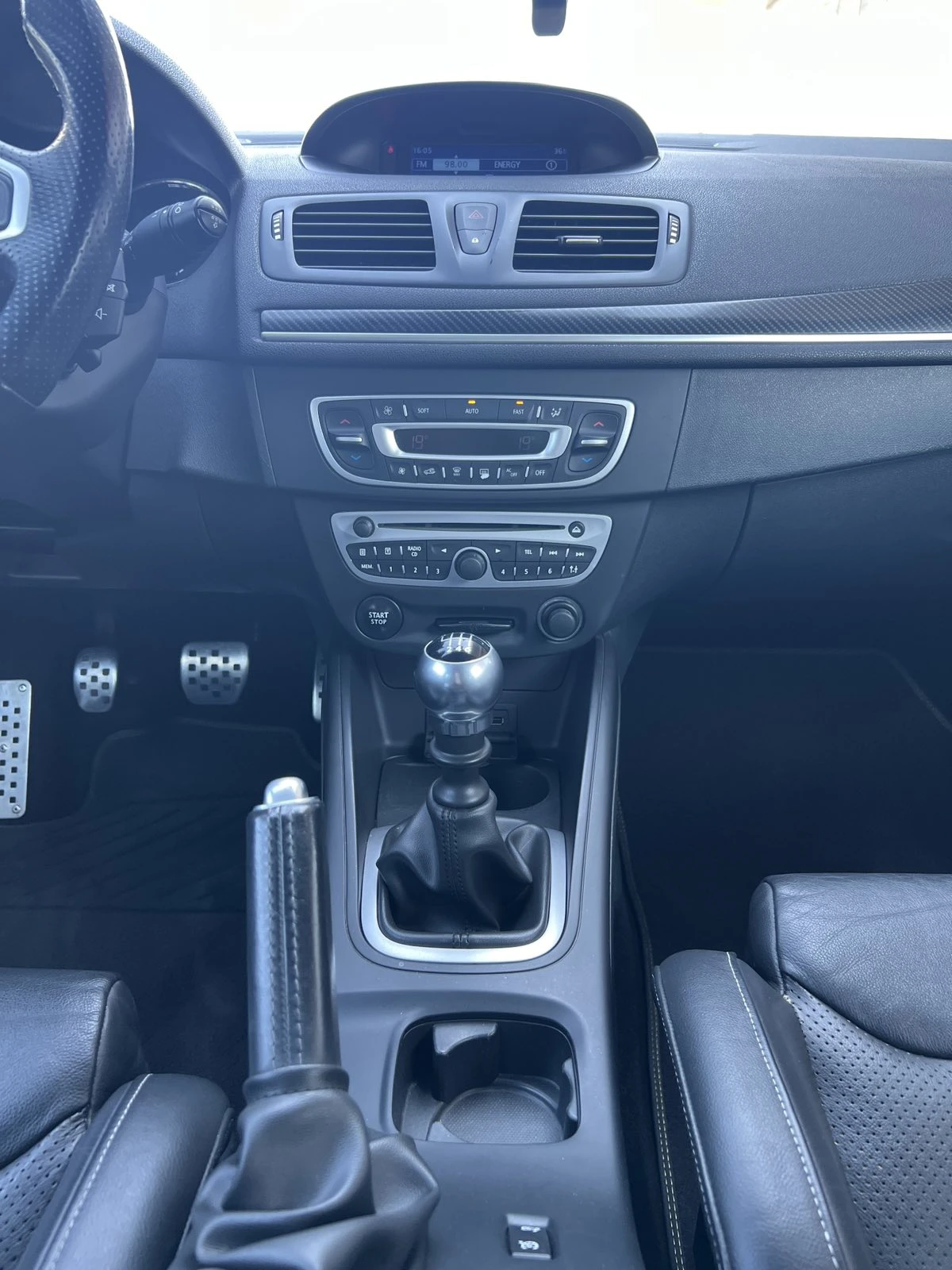 Renault Megane RS Sport, снимка 17 - Автомобили и джипове - 55655870