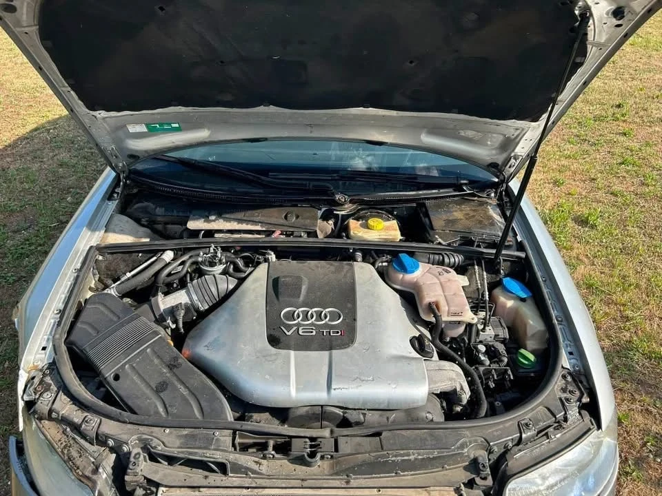 Audi A4 2.5tdi 180кс quattro, снимка 7 - Автомобили и джипове - 55763152