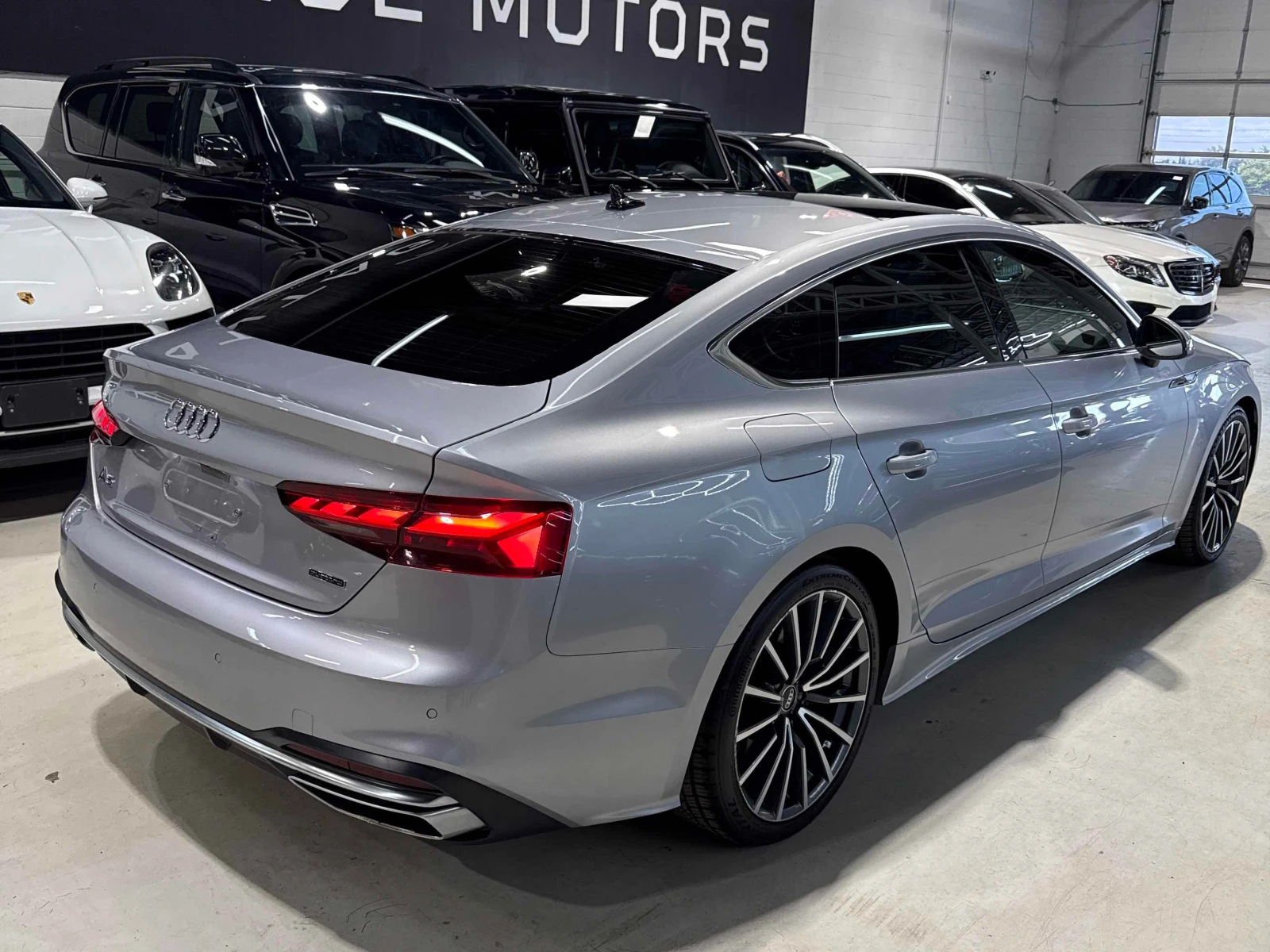 Audi A5  DISTROBIC / MEMORY / АВТОКРЕДИТ, снимка 4 - Автомобили и джипове - 55939568