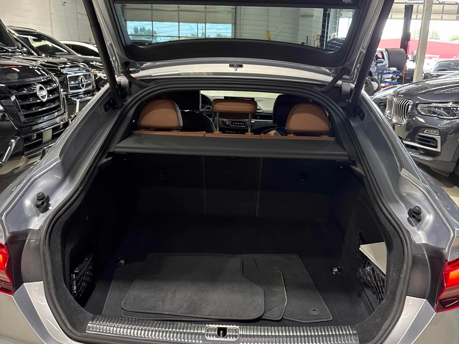Audi A5  DISTROBIC / MEMORY / АВТОКРЕДИТ, снимка 7 - Автомобили и джипове - 55939568