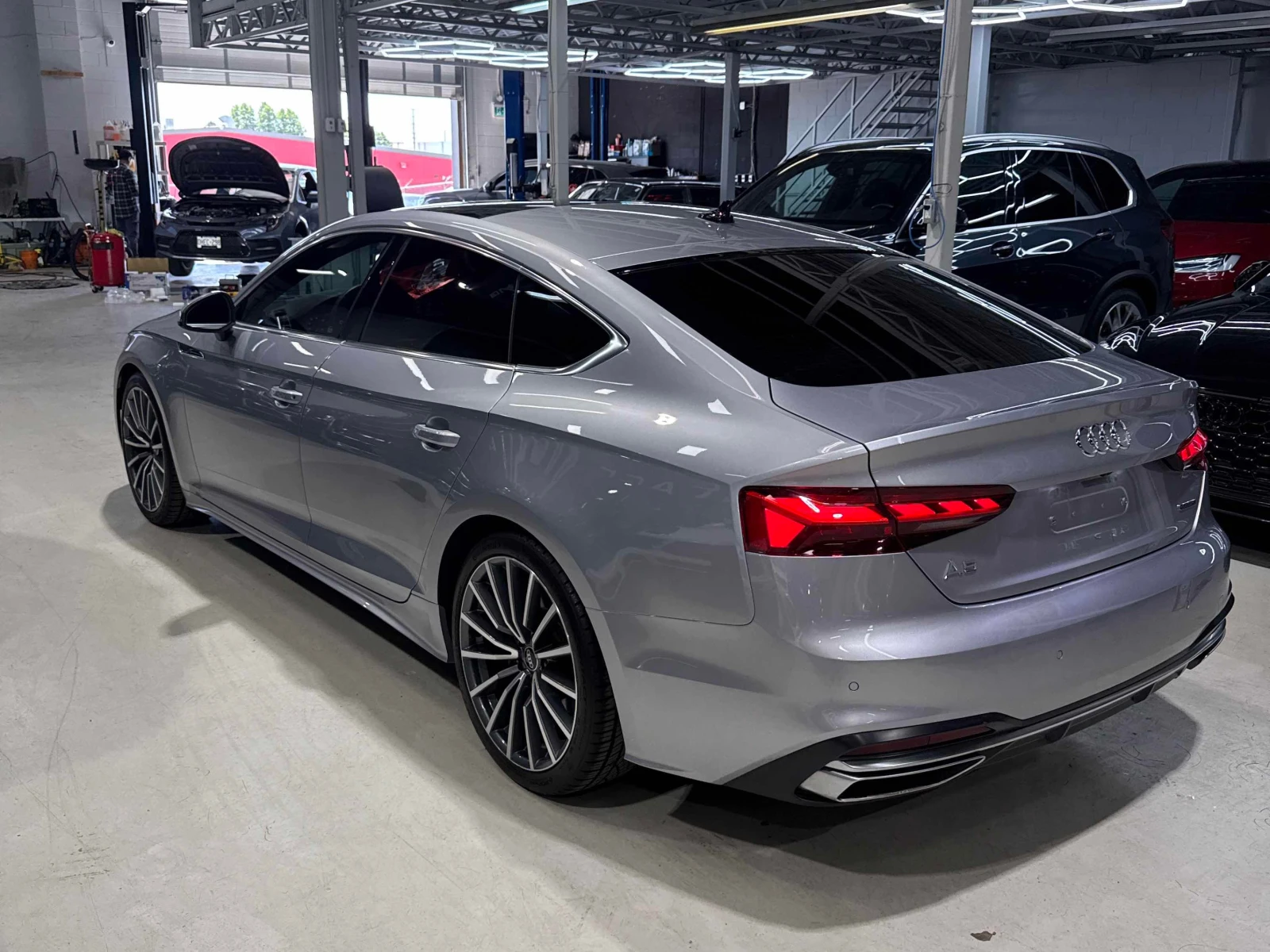 Audi A5  DISTROBIC / MEMORY / АВТОКРЕДИТ, снимка 3 - Автомобили и джипове - 55939568