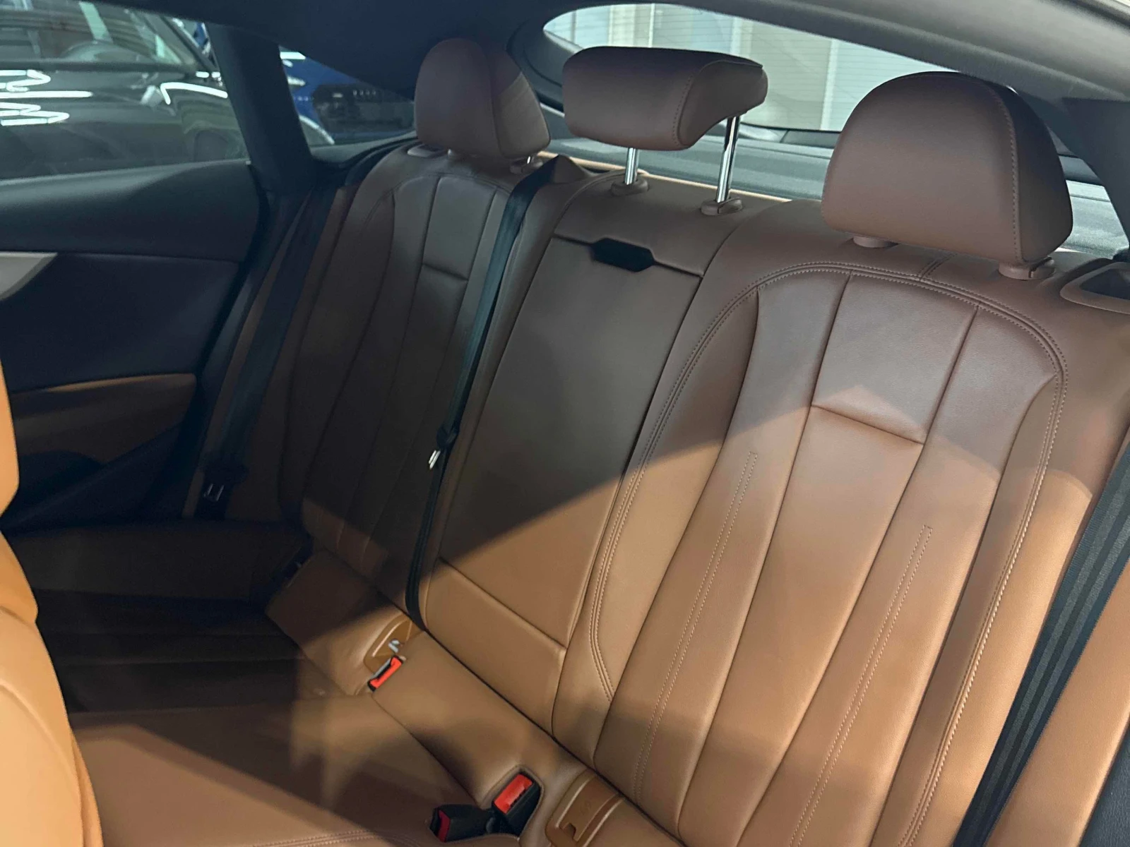Audi A5  DISTROBIC / MEMORY / АВТОКРЕДИТ, снимка 17 - Автомобили и джипове - 55939568