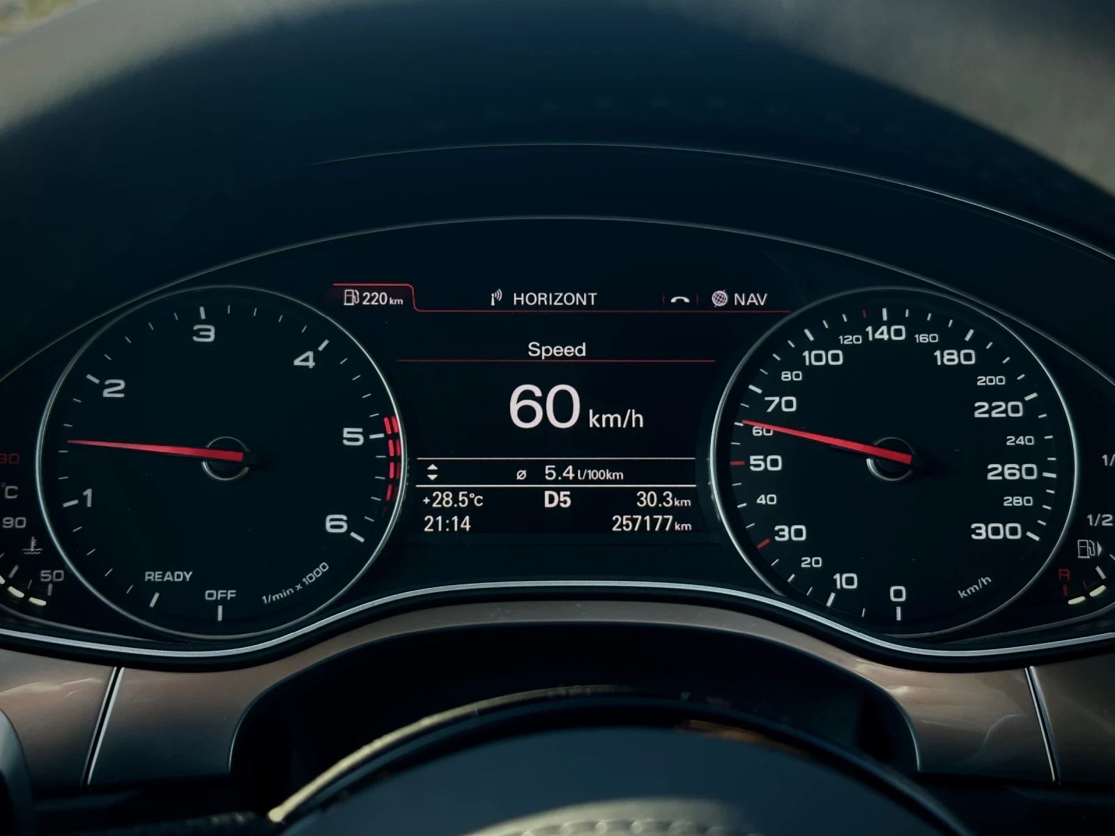 Audi A6 C7.5 2.0 TDI ultra S-Line, снимка 10 - Автомобили и джипове - 56121774