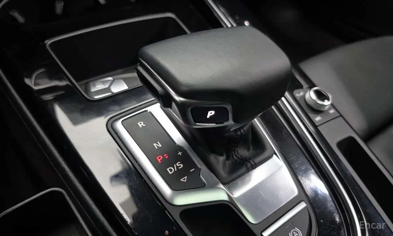 Audi A4 40 TFSI Premium/ФИНАНСИРАНЕ, снимка 9 - Автомобили и джипове - 56166111