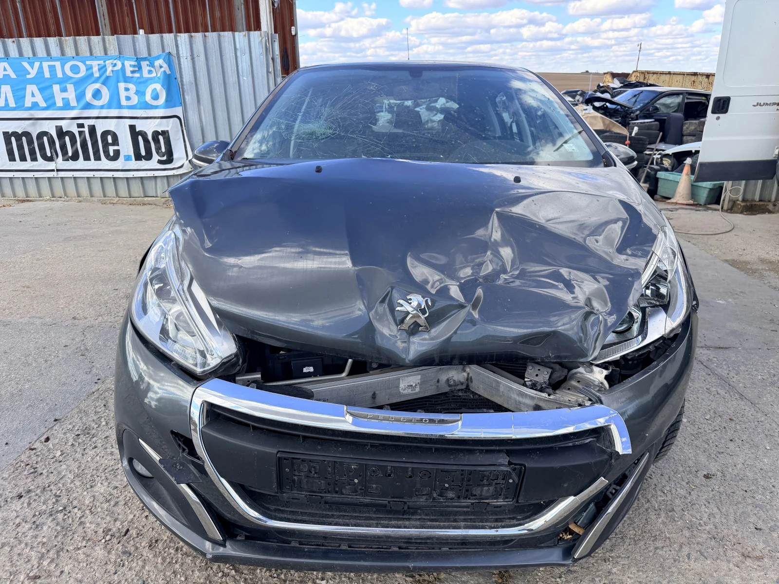 Peugeot 208 1.2 PureTech, снимка 2 - Автомобили и джипове - 56231945
