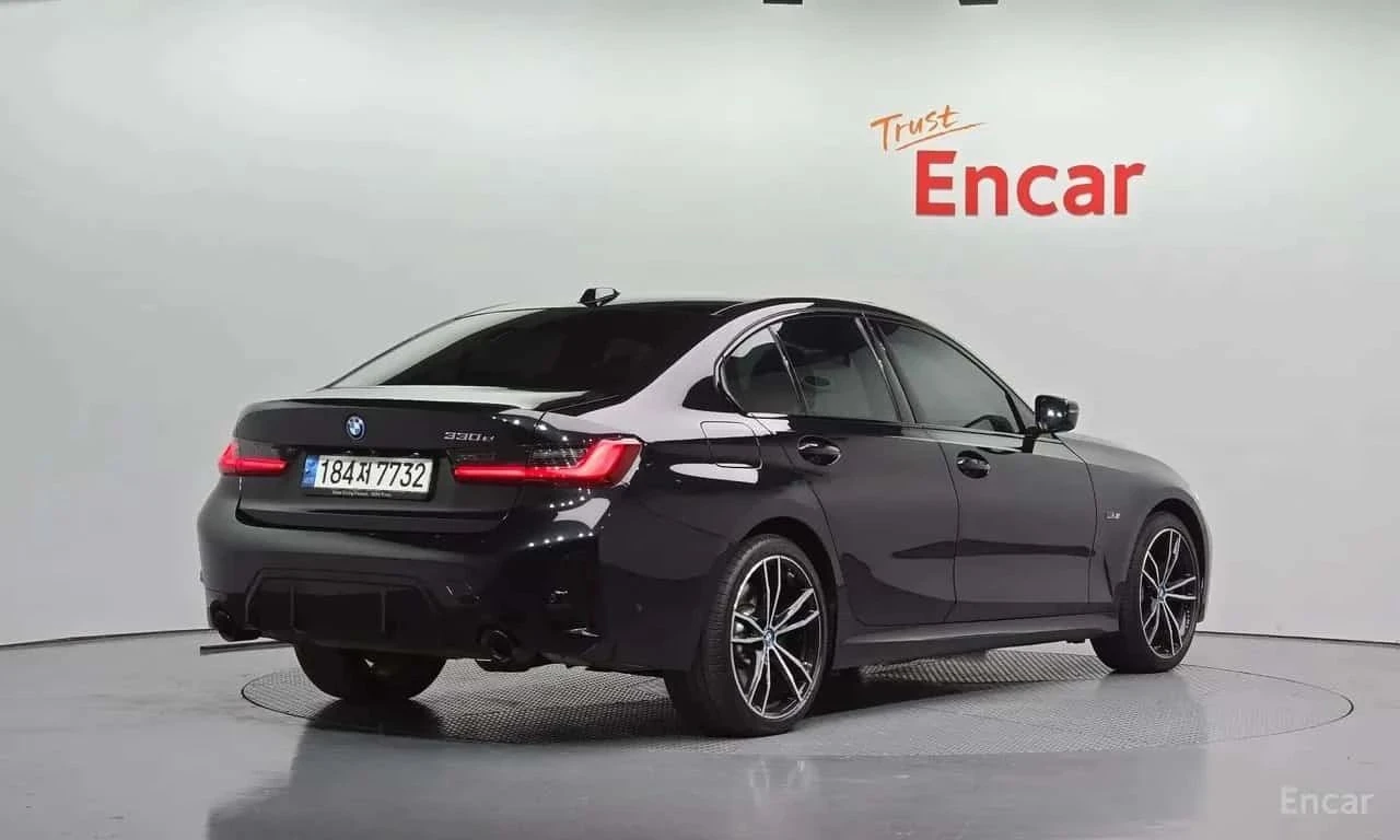 BMW 330, снимка 2 - Автомобили и джипове - 56686771