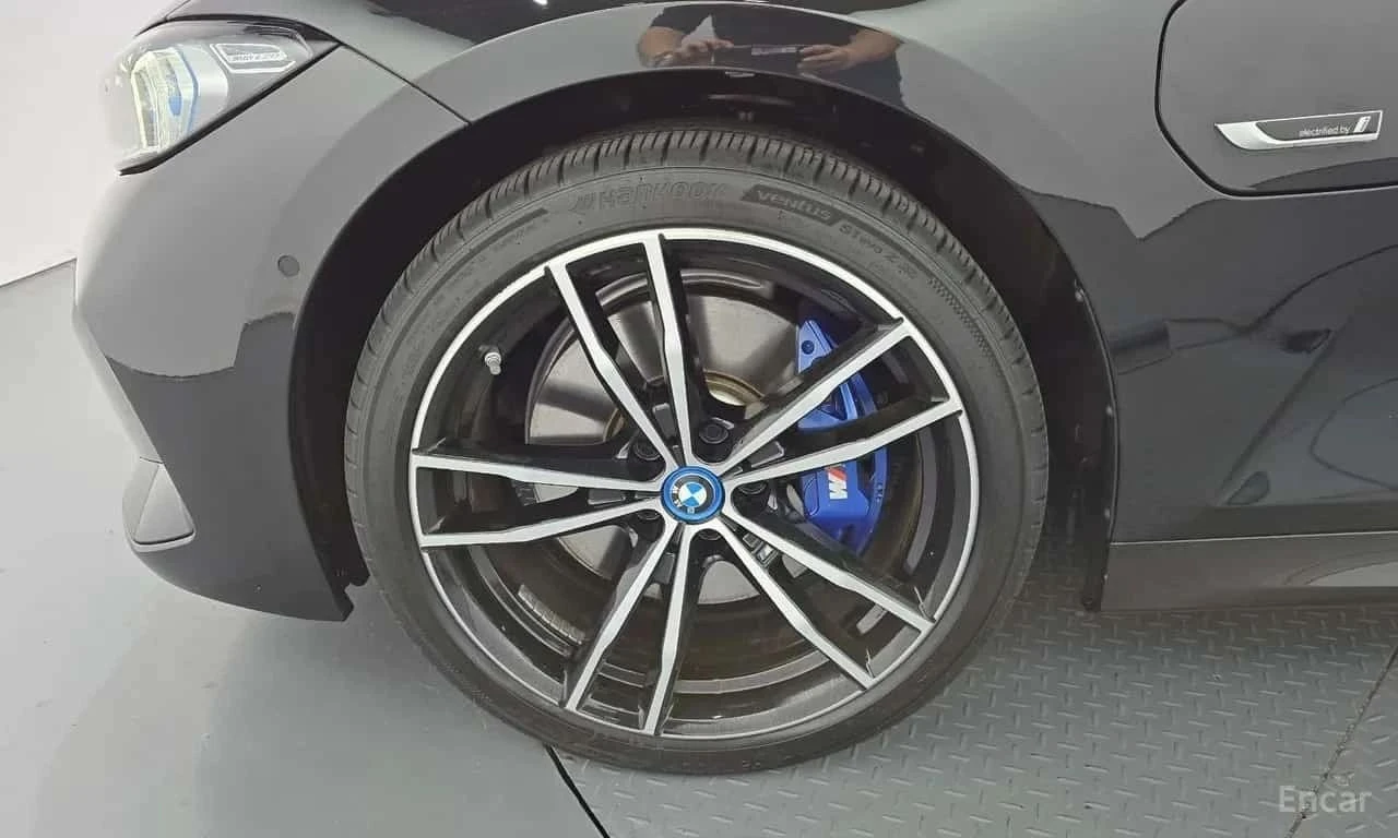 BMW 330, снимка 5 - Автомобили и джипове - 56686771