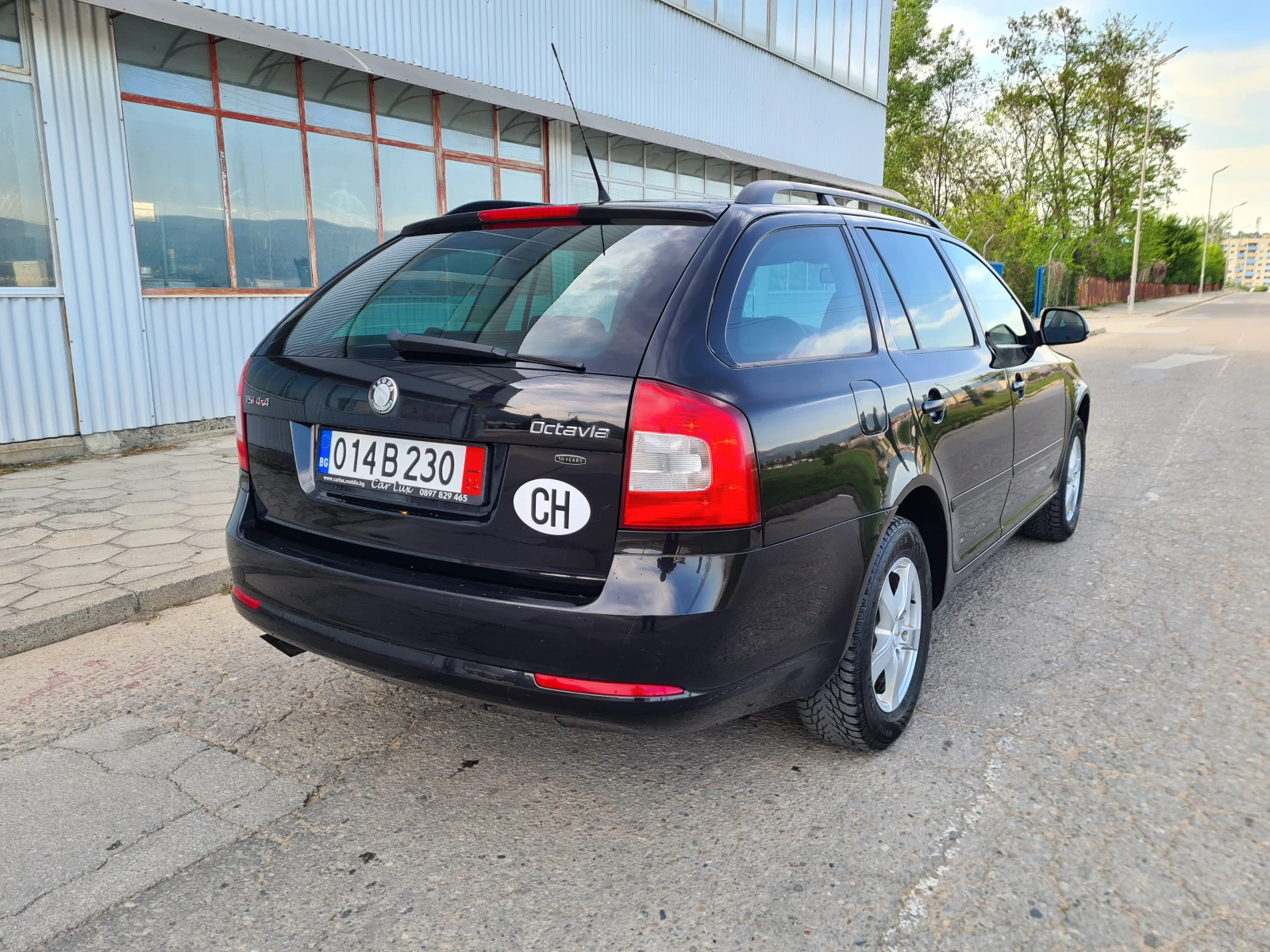 Skoda Octavia 1.8TSI 4x4, снимка 4 - Автомобили и джипове - 56727338