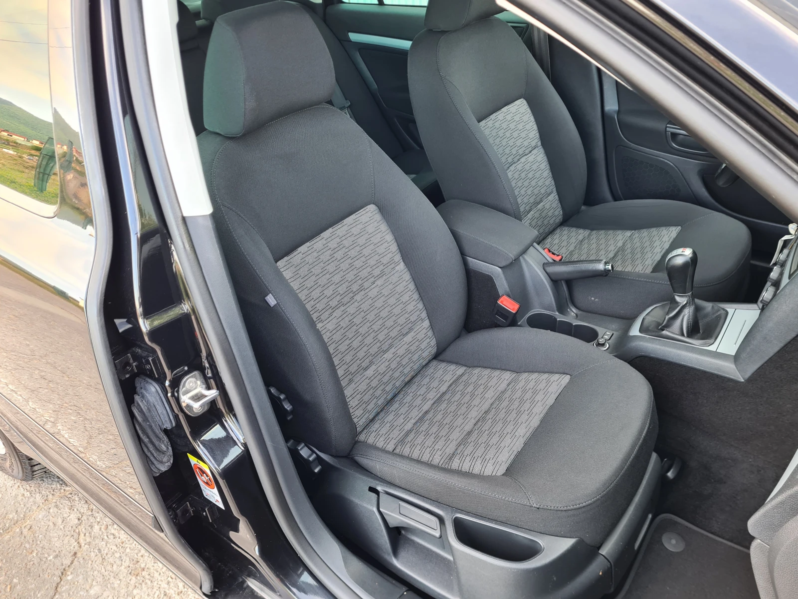 Skoda Octavia 1.8TSI 4x4, снимка 11 - Автомобили и джипове - 56727338