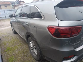 Kia Sorento 2.2CRDI 6+ 1 4X4 в гаранция, снимка 3