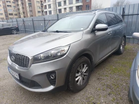 Kia Sorento 2.2CRDI 6+ 1 4X4 в гаранция, снимка 2