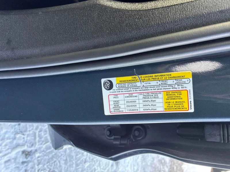 Volvo XC60 * INSCRIPTION * CARFAX * ЦЕНА ДО БЪЛГАРИЯ, снимка 11 - Автомобили и джипове - 53085538