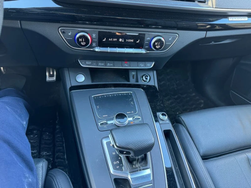 Audi Q5 Technik 45 TFSI, снимка 9 - Автомобили и джипове - 53191858
